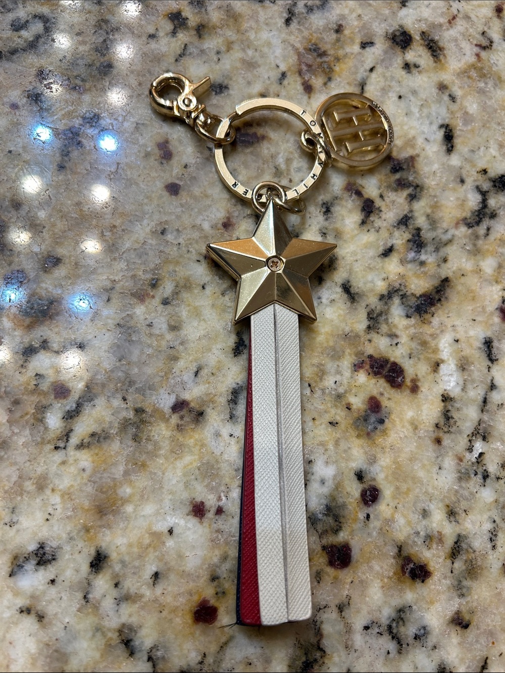 Tommy Hilfiger Tassel Keychain - Picture 3 of 8